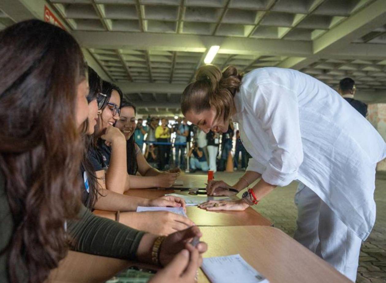 La OEA apela a la transparencia contra rumores de fraude en Ecuador