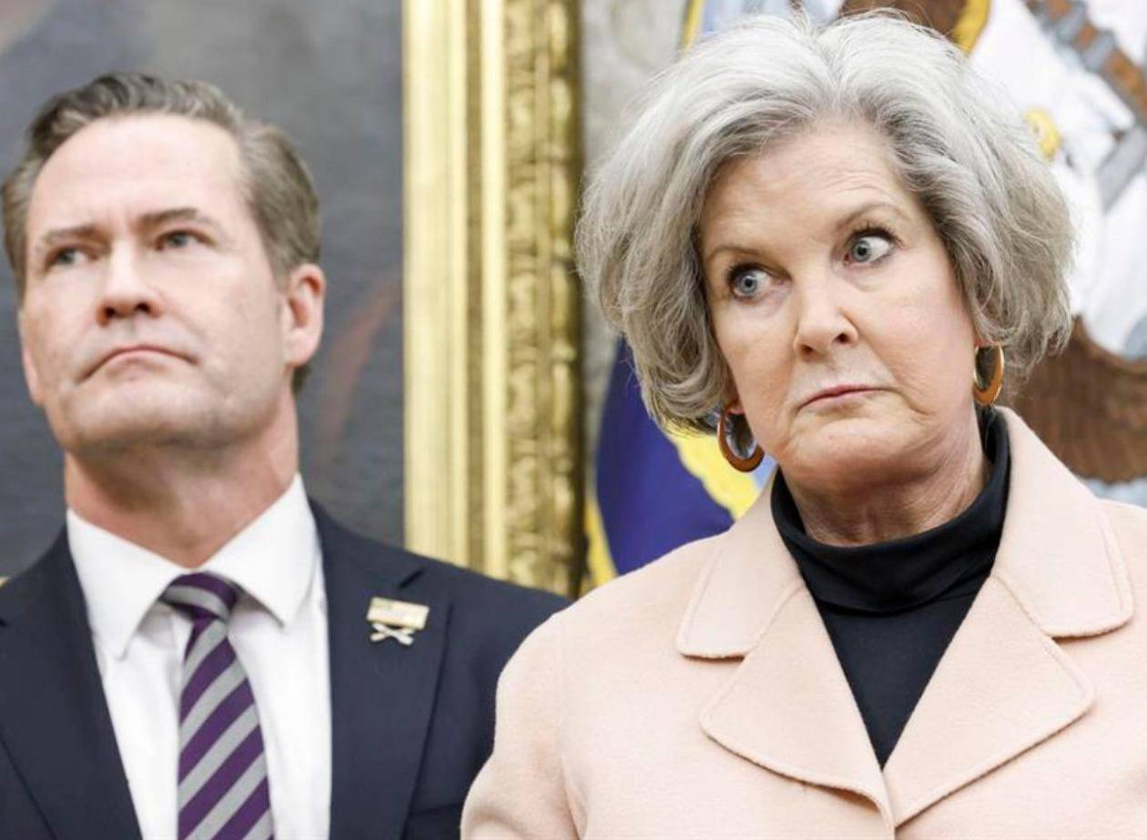 Consejero de Trump revela razón por la que incluyó a periodista en el chat de Signal