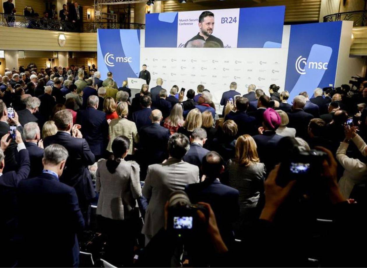 Zelenski pide crear un Ejército europeo para defenderse de Rusia