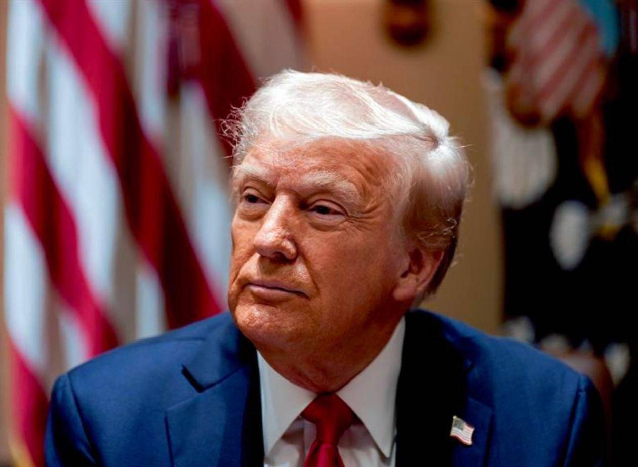 ¿Qué es y para qué sirve la “tarjeta dorada” de residencia que anunció Trump?