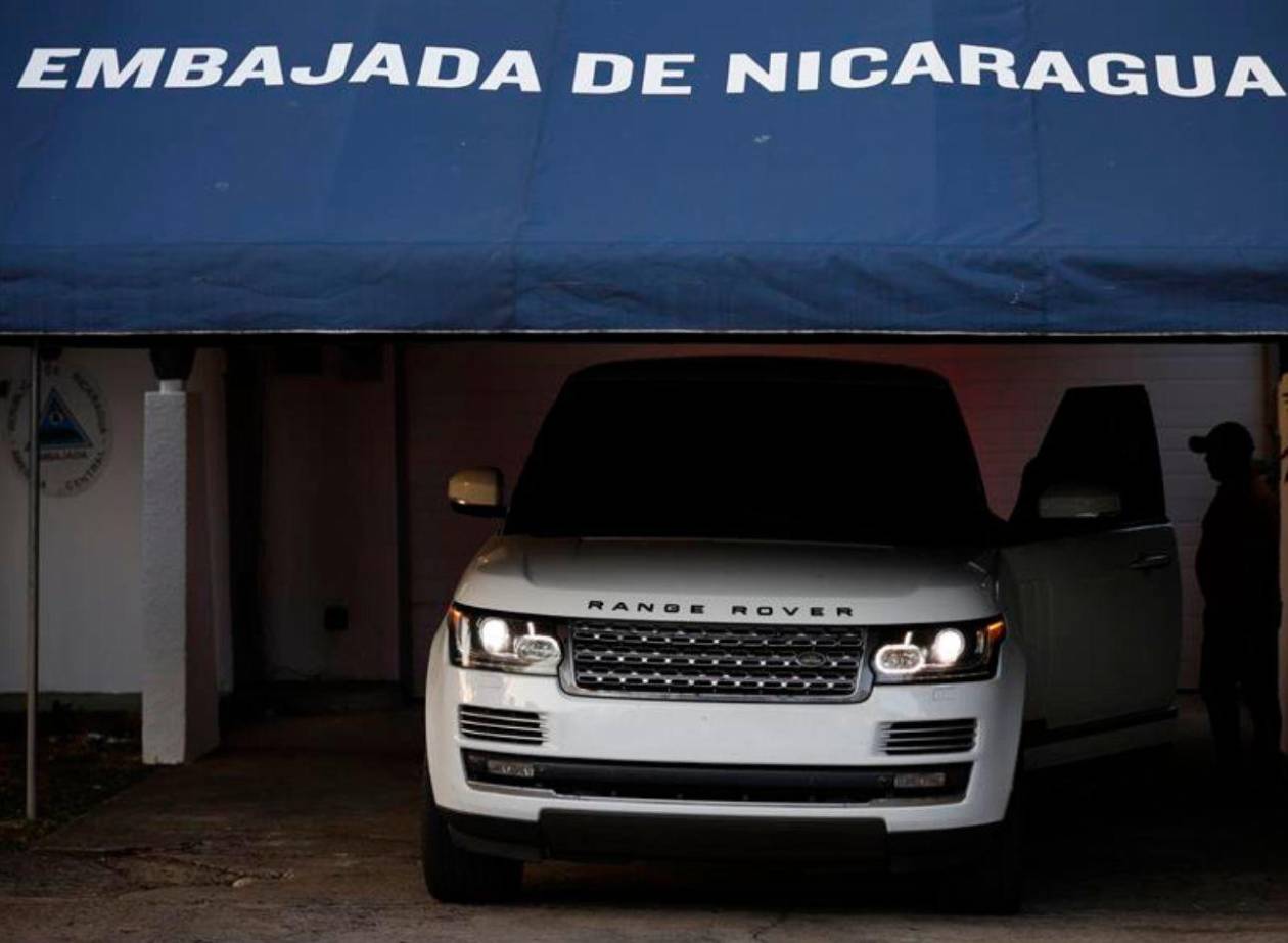 Panamá recibe alerta de Interpol contra Martinelli antes de salir a Nicaragua