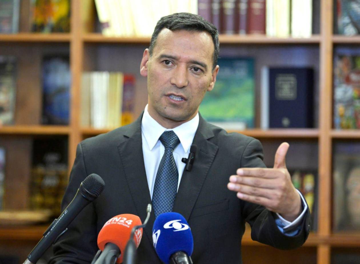 Ministro de Defensa colombiano dice que Uribe Turbay avanza en su recuperación