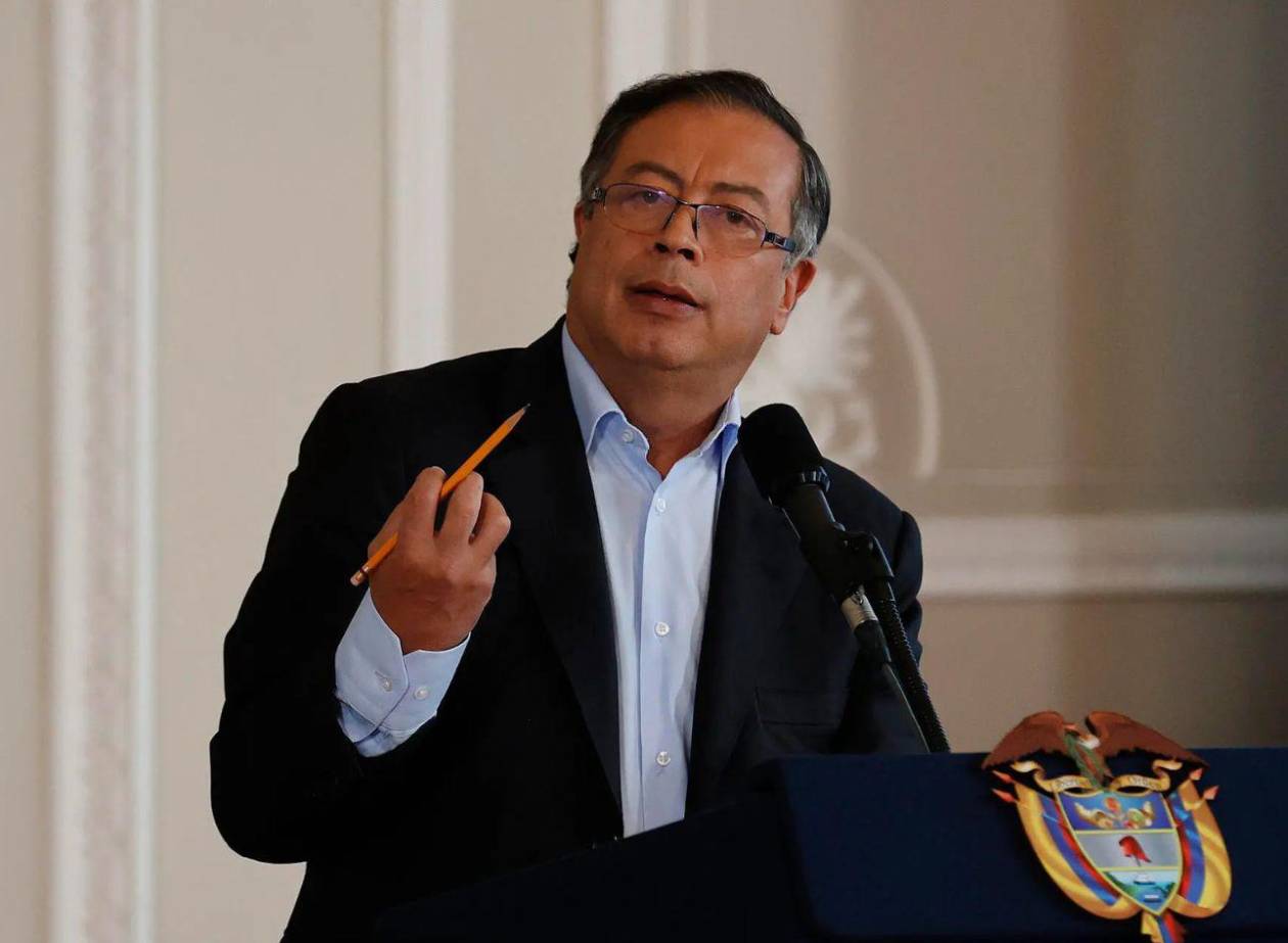 Petro denuncia supuestos planes para asesinarlo