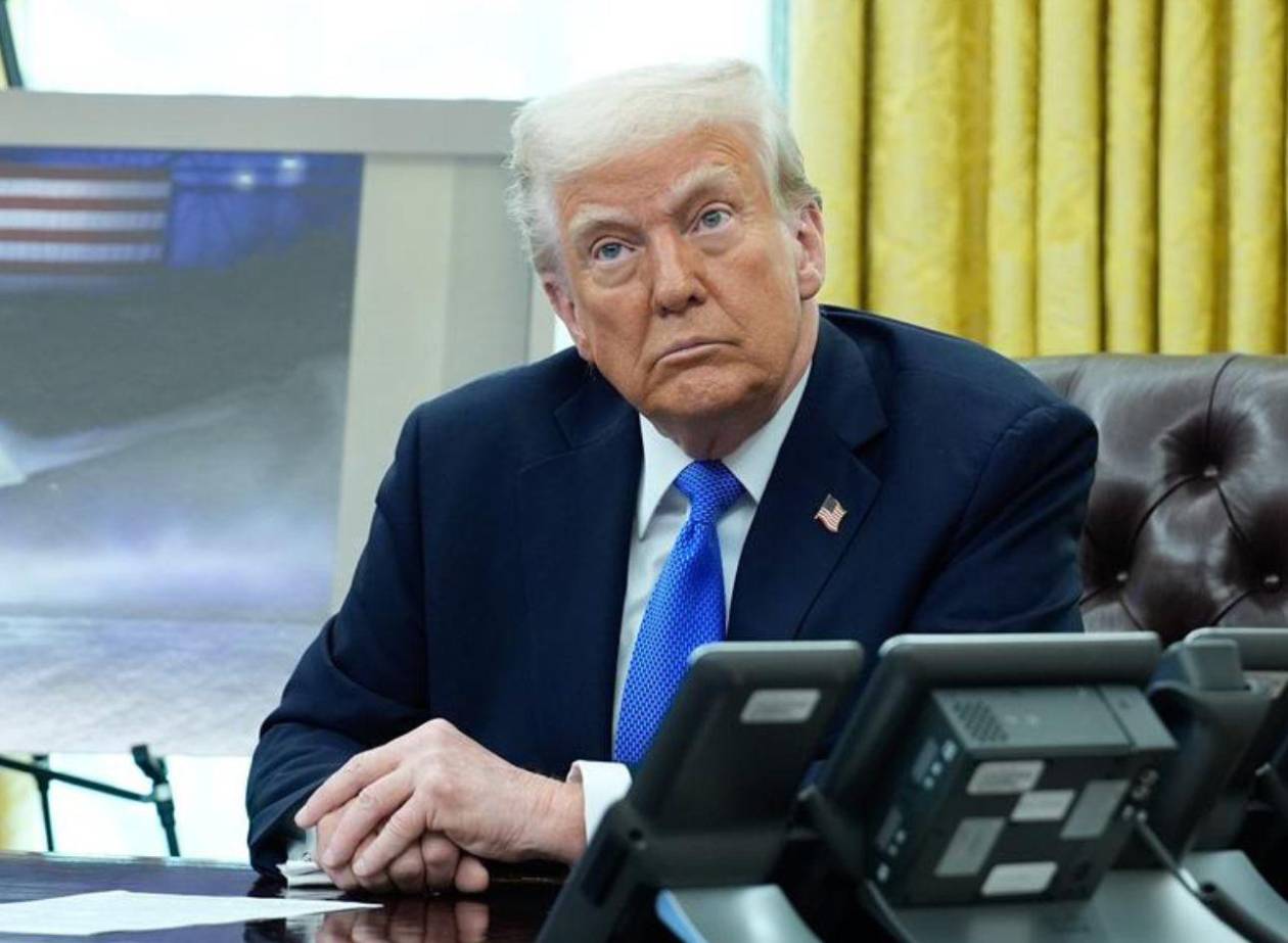 Trump arremete contra China por represalias a sus aranceles