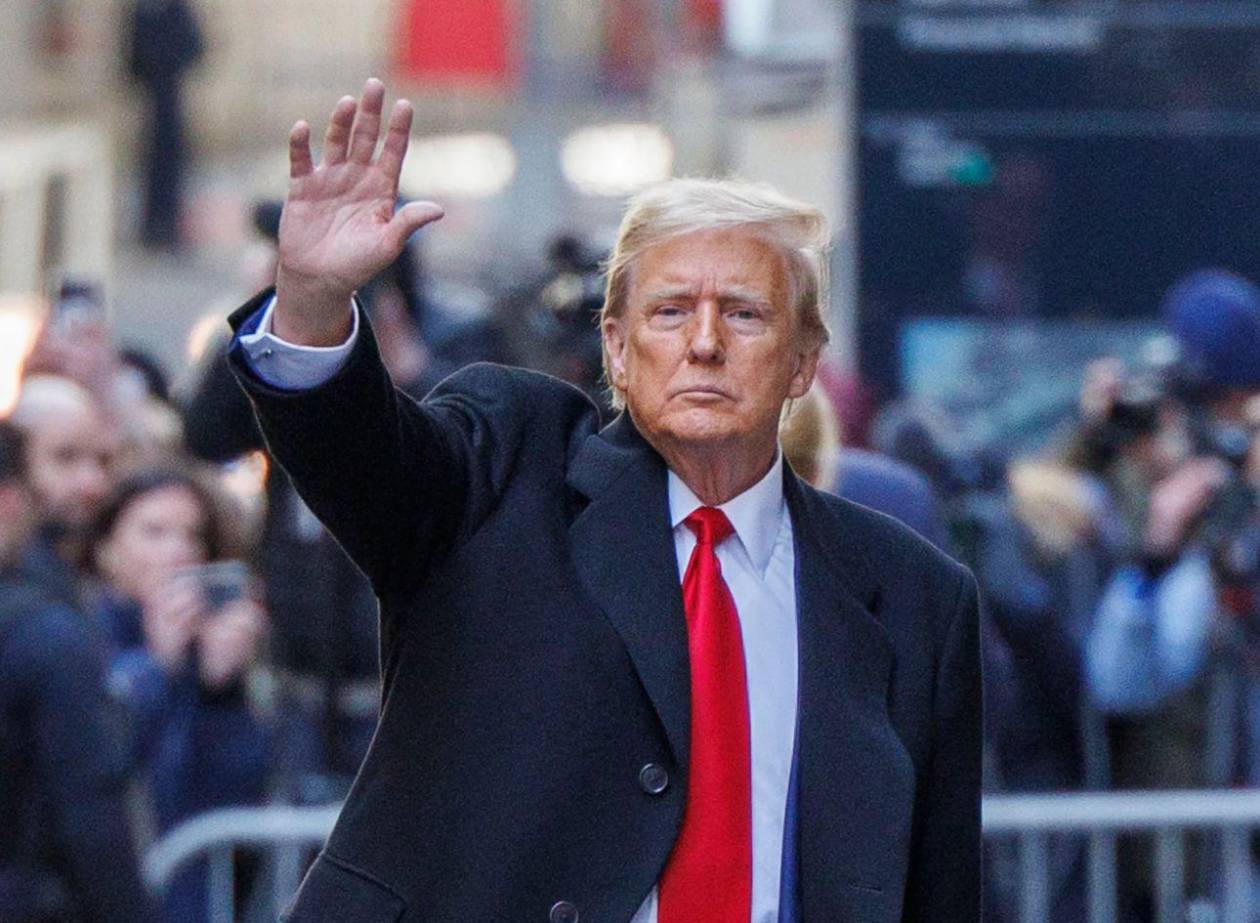 Trump impone aranceles a países que compren petróleo o gas de Venezuela