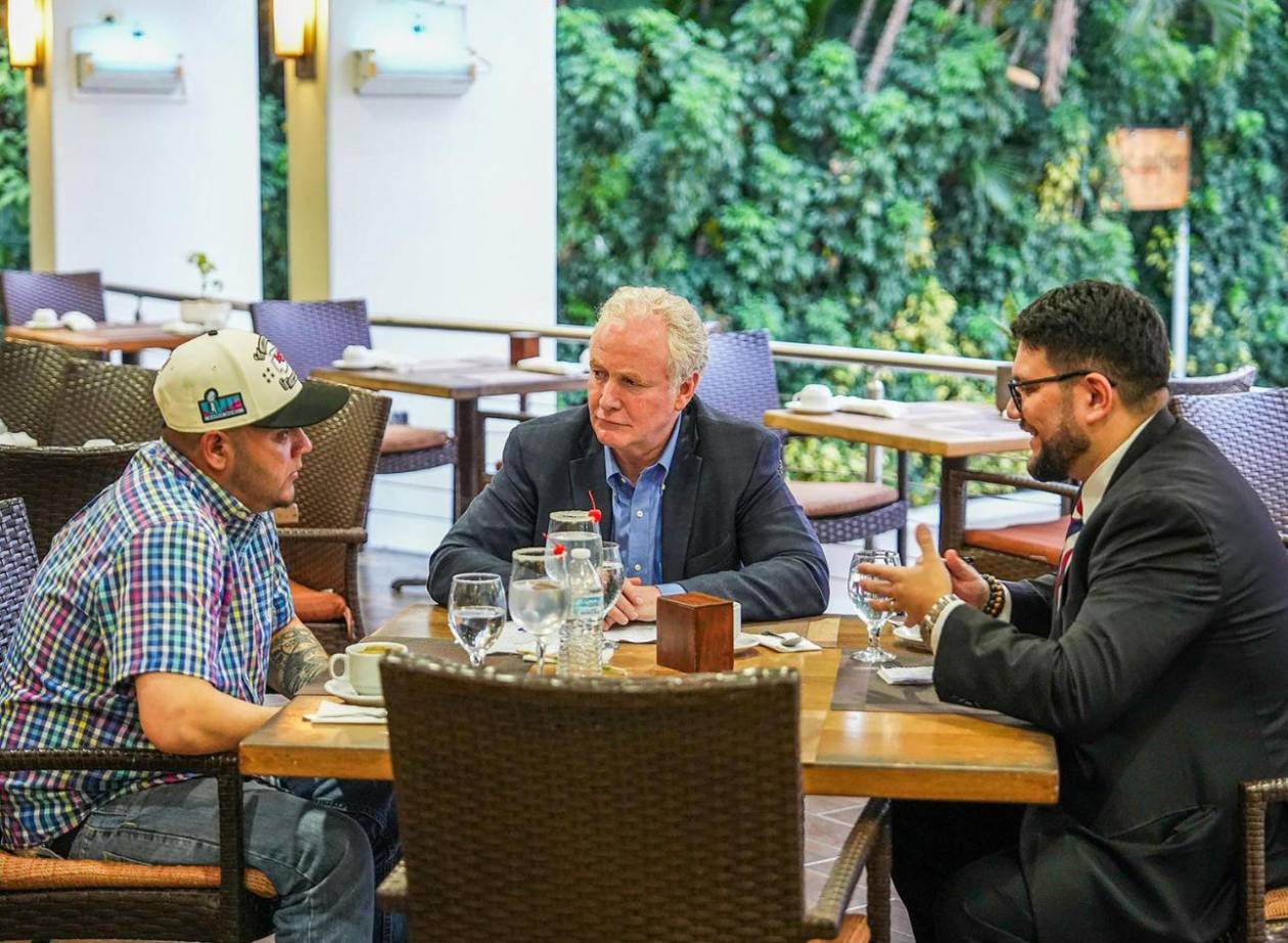 EEUU rehúsa confirmar si ha pedido a Bukele el retorno de Ábrego García