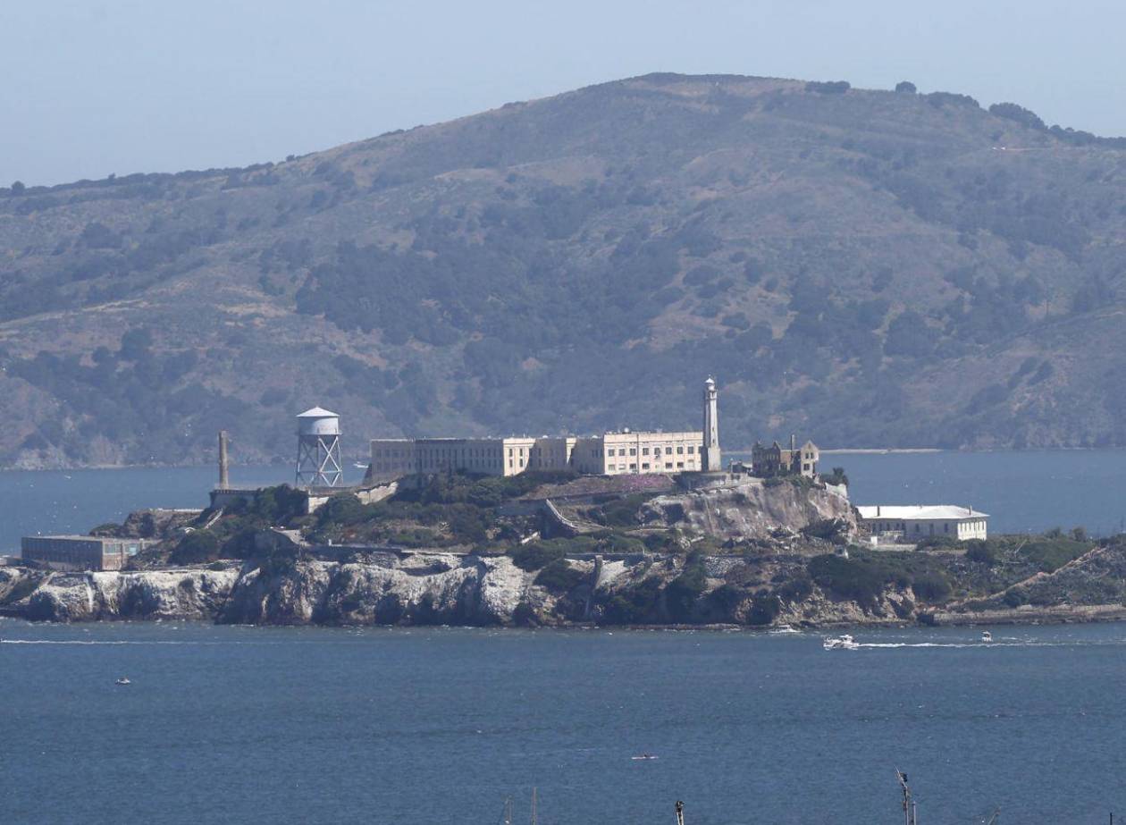 Trump ordena reabrir la prisión de Alcatraz