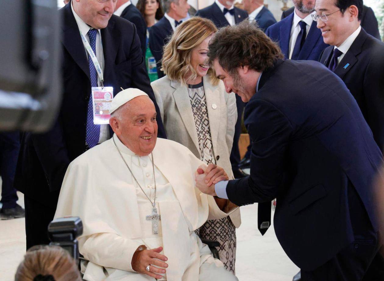 Cuídame a los pobres: Milei asegura que cumplió promesa que le hizo al papa Francisco