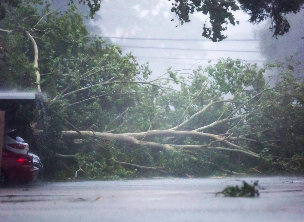 Tormentas en Texas causan inundaciones y tornados