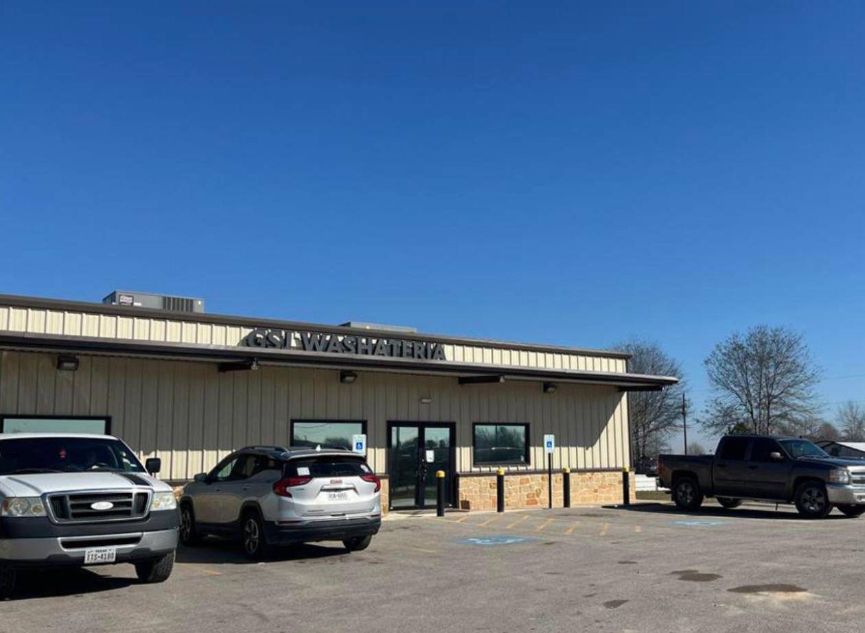 “Me siento intimidada”: redadas en Texas avivan el temor entre migrantes