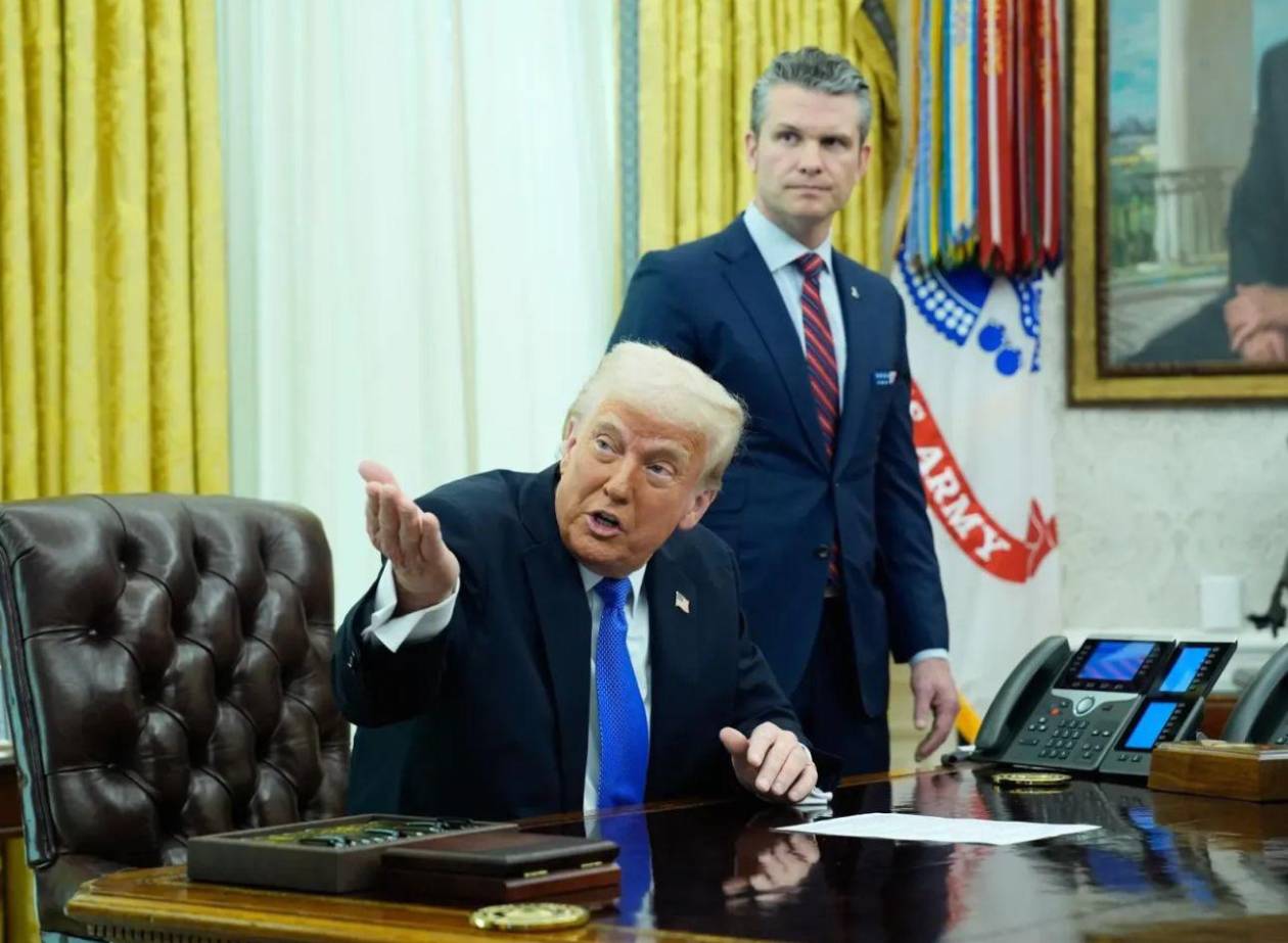 Trump niega discusiones de planes de guerra en chat filtrado