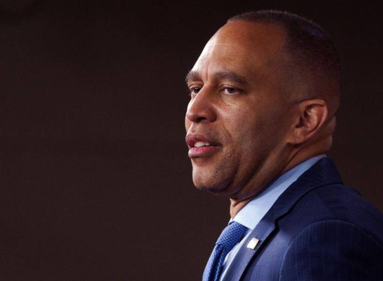 Demócratas advierten a Trump que los aranceles dispararán los precios en EEUU