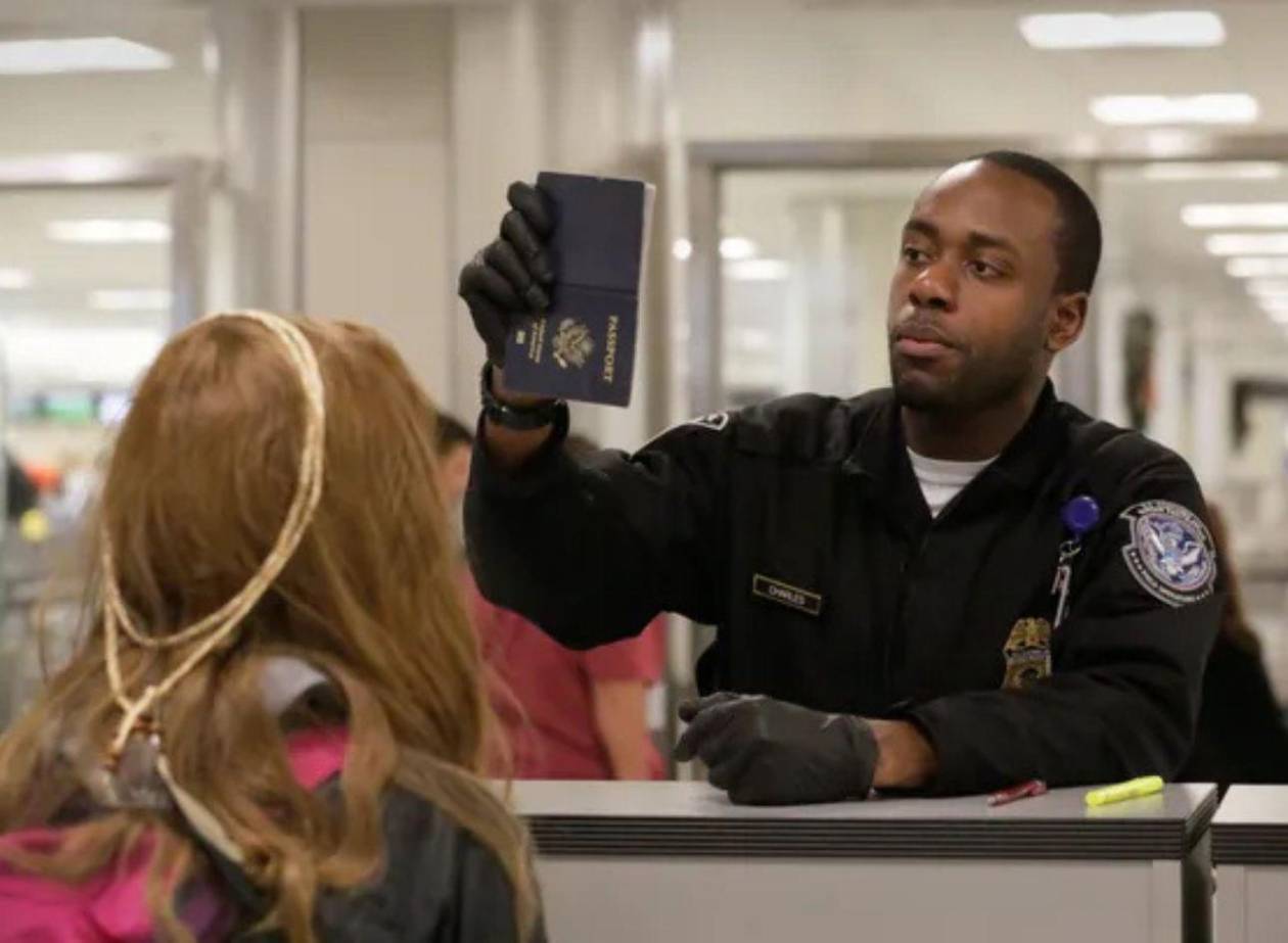 Países europeos actualizan advertencias de viaje a EEUU tras casos de turistas detenidos