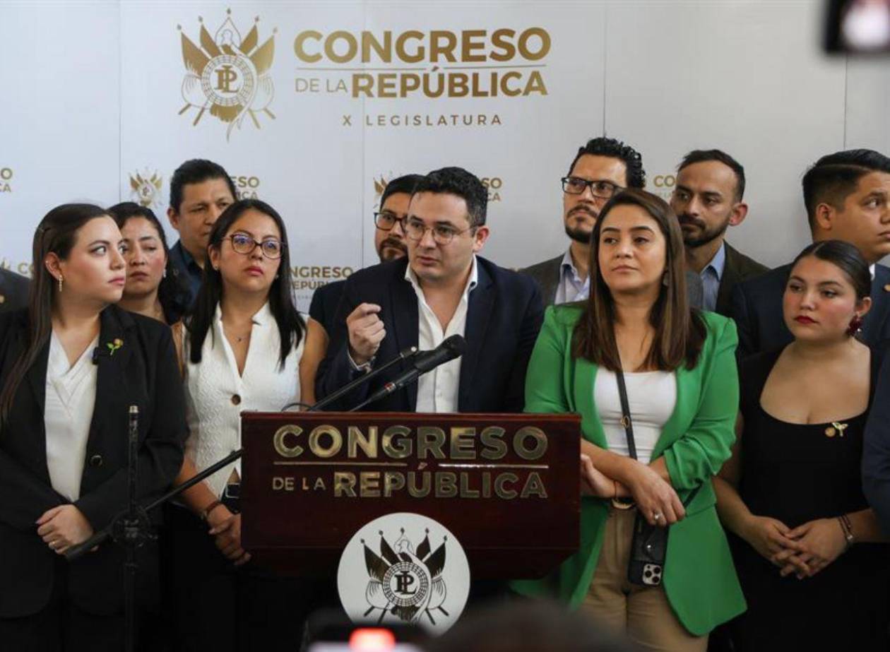 Partido oficial de Guatemala rechaza aumento salarial de 4,000 dólares para diputados
