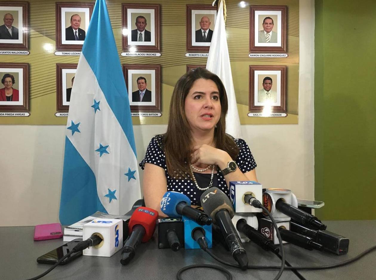 Cossette López, sobre las declaraciones de Marlon Ochoa: Yo no tengo idea de lo que habla