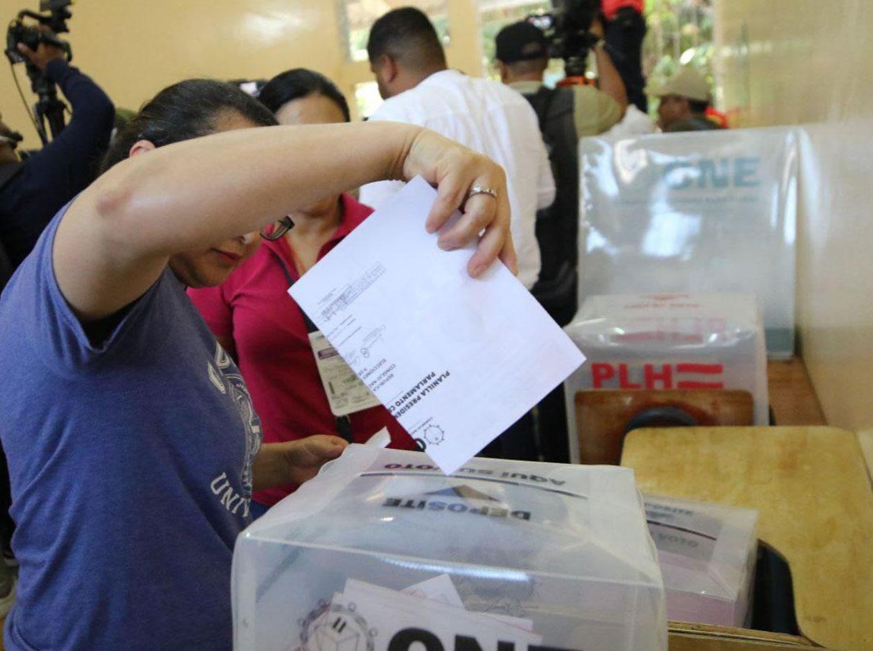 Falta de conectividad pone en riesgo transmisión de un millón de votos