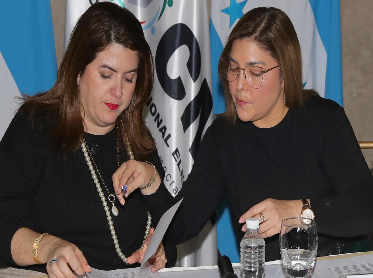 Nasralla visitó San Antonio de Flores, El Paraíso, donde hay elecciones este domingo