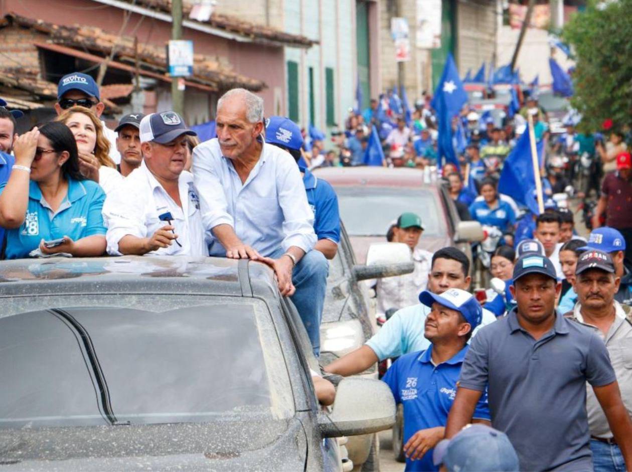 Nasry Asfura promete concluir carretera Danlí–Trojes