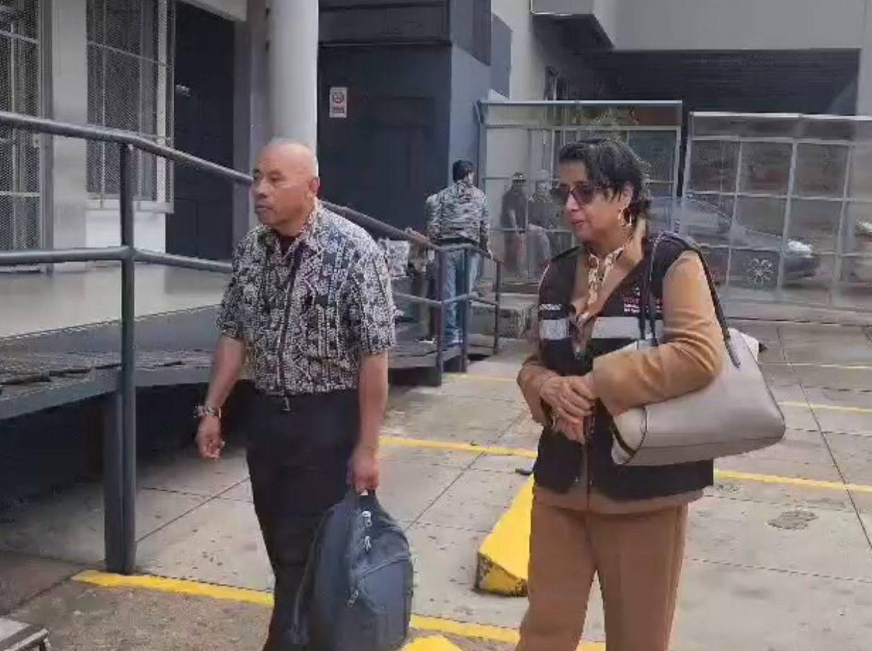 Periodista de RCV denuncia a Roosevelt Hernández