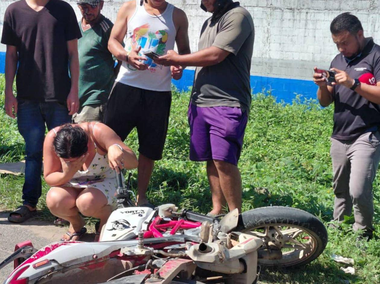 Padre e hijo mueren atropellados por una rastra en La Ceiba