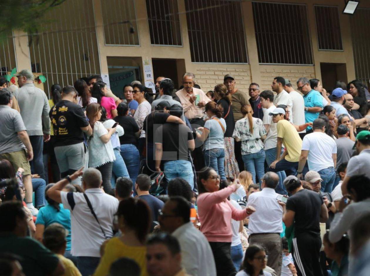 ¿A qué hora cierran las urnas? Todo lo que debes saber si aún no has votado