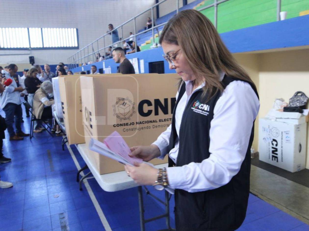 Ana Paola Hall denuncia publicación ilegal de encuestas a boca de urna