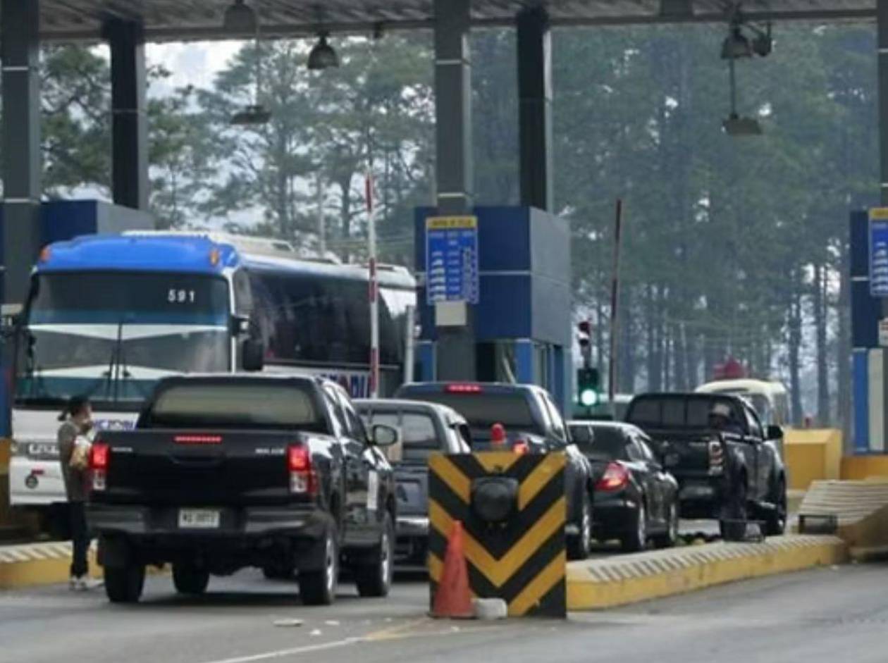 Suspenden aumento en cobro de peaje para vehículos de trabajo