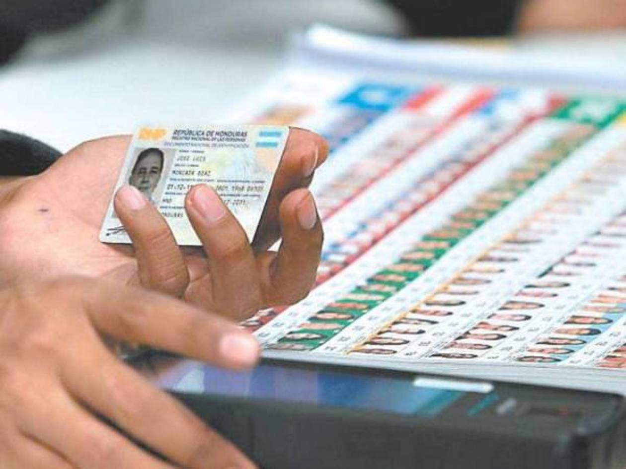 Más de 436,000 hondureños en el exterior habilitados para votar en las elecciones generales