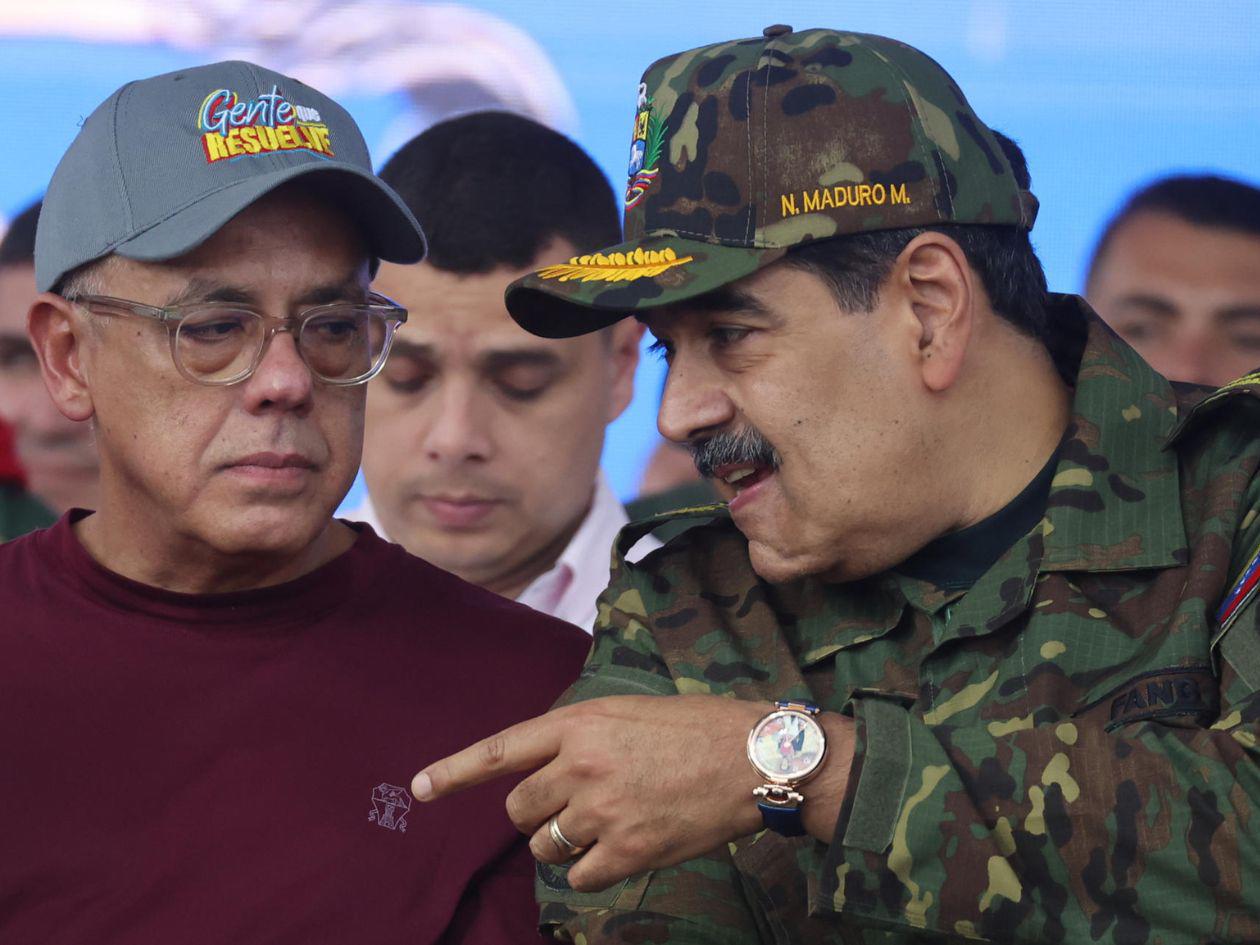 Maduro se podría ir a Rusia o a otro país, tras llamada de Trump