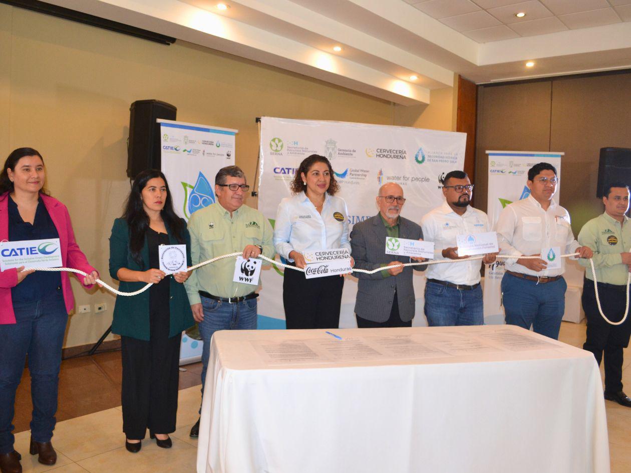 Cervecería Hondureña y aliados se unen para proteger El Merendón