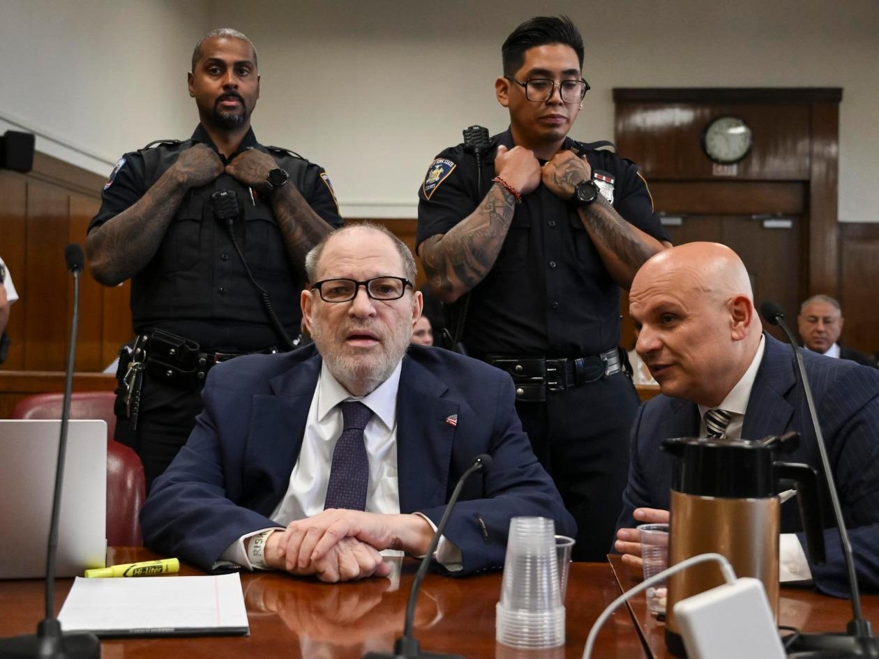 Harvey Weinstein rechaza nuevas acusaciones de acoso