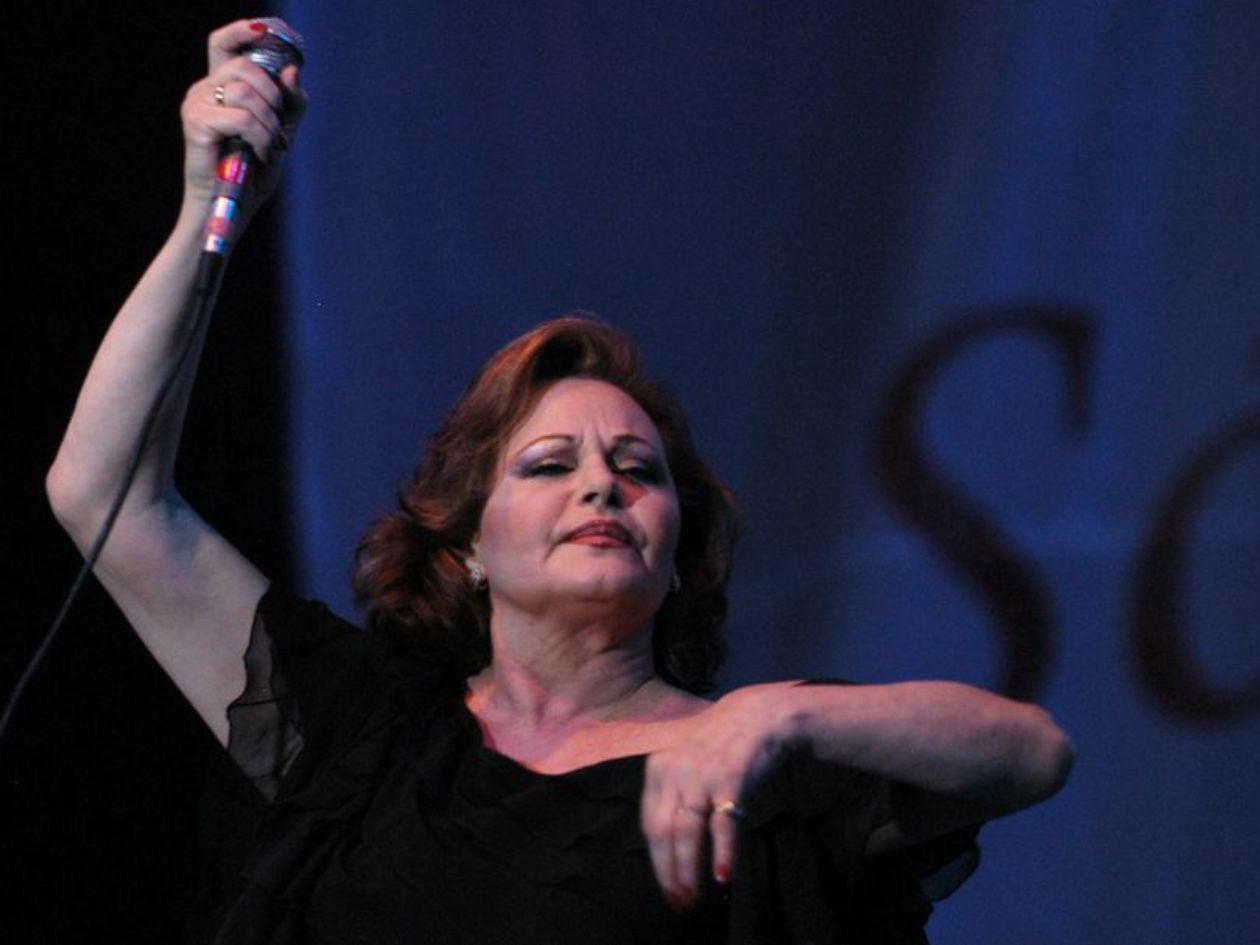 La vida de Rocío Dúrcal llegará a la pantalla en un documental y una serie