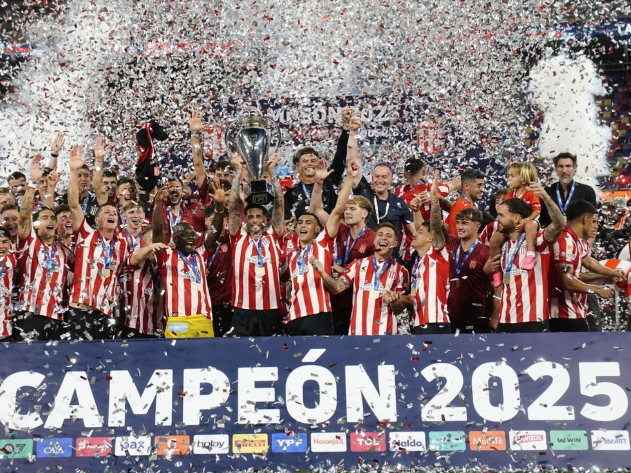 Estudiantes de La Plata, campeón de manera increíble en Argentina