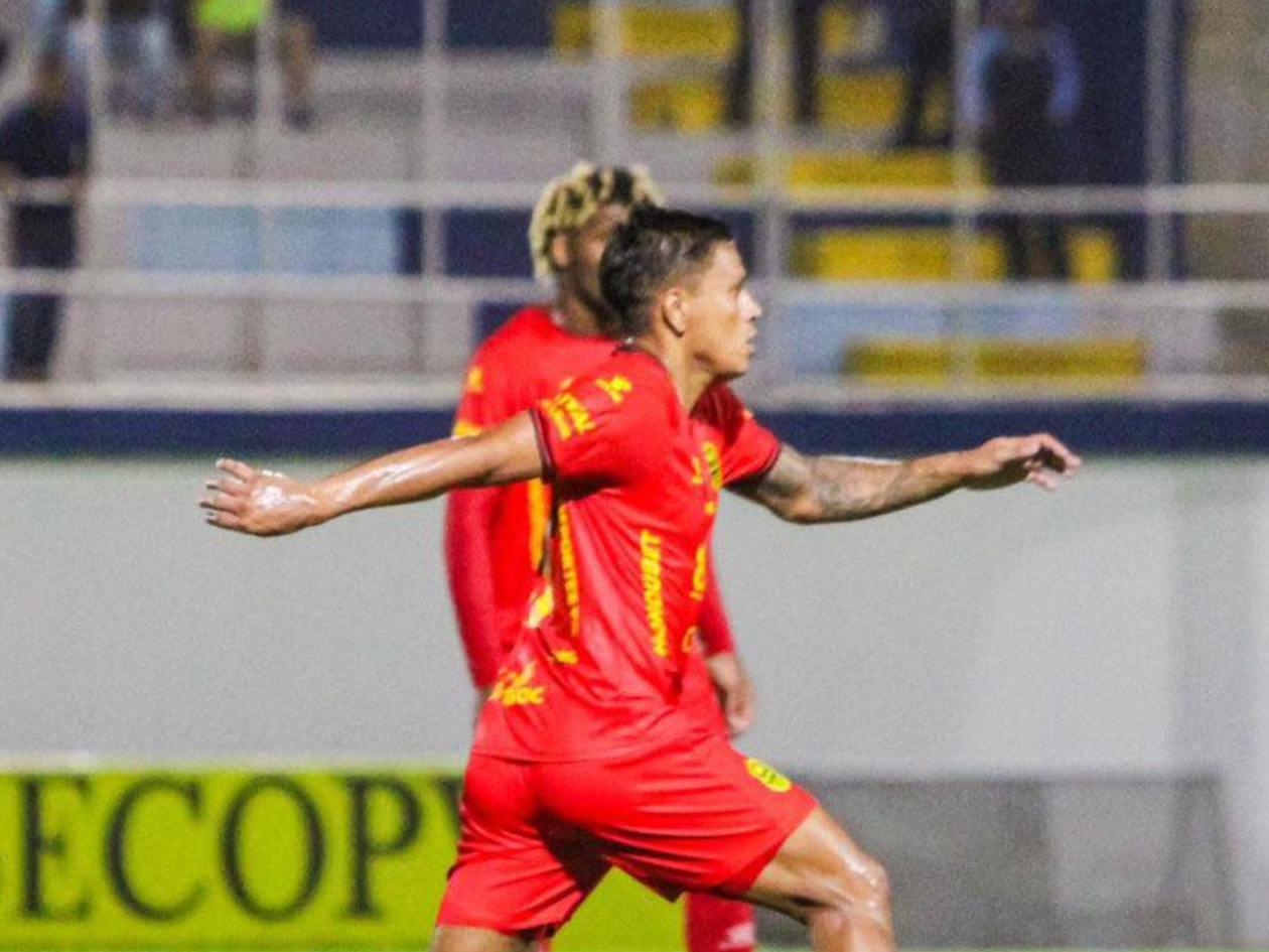 Real España resistió y con diez le sacó empate al Olancho FC