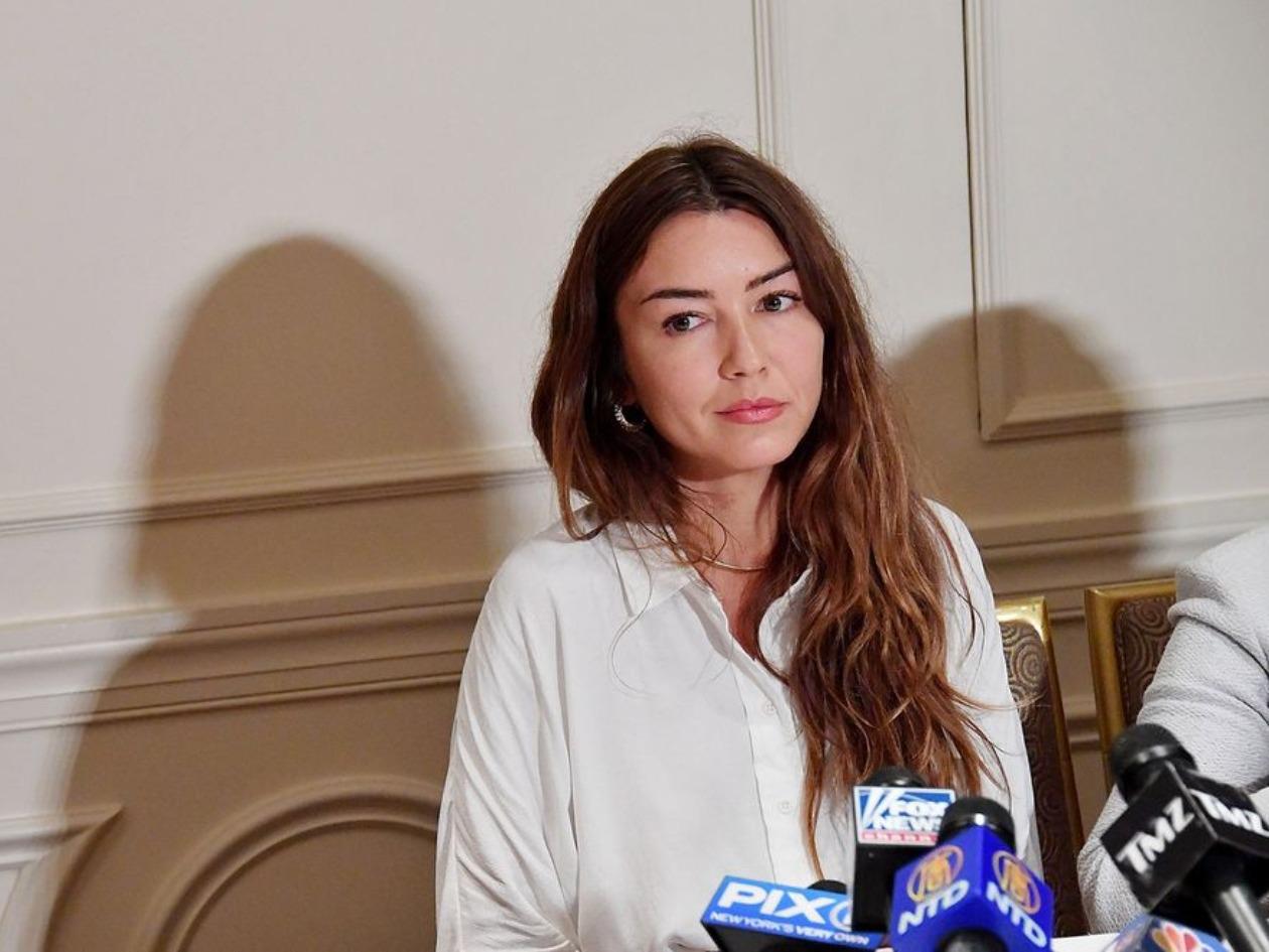 Una denunciante de Weinstein se derrumba recordando supuesto abuso