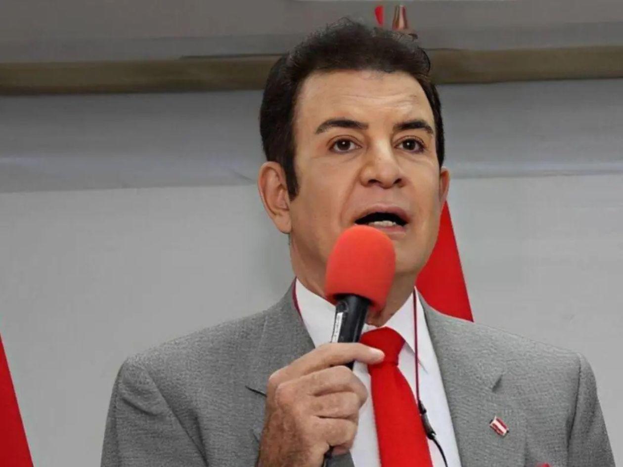 Es un deepfake el video en el que Nasralla felicita a Nasry Asfura