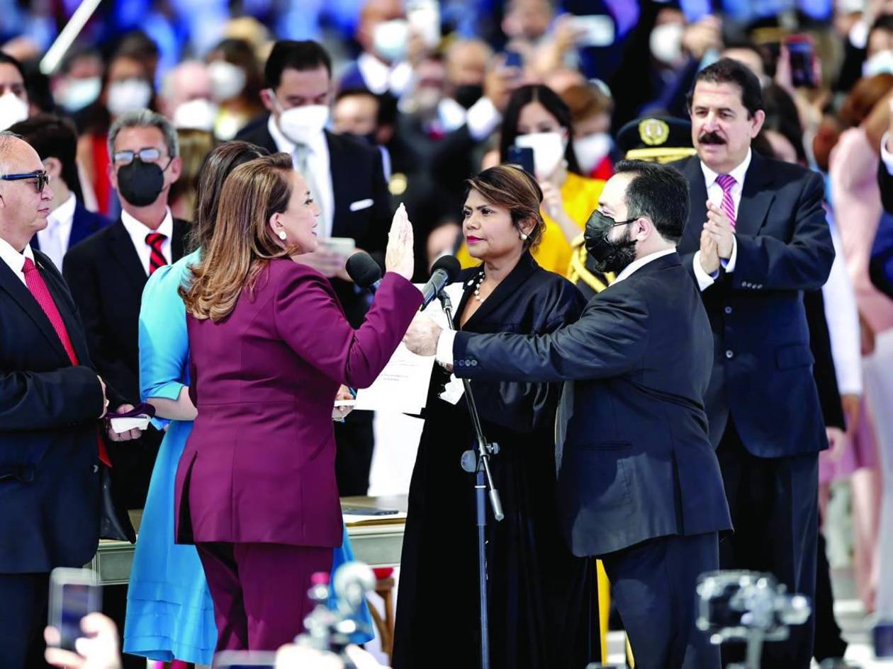 Karla Romero culpa a Luis Redondo de su destitución como jueza