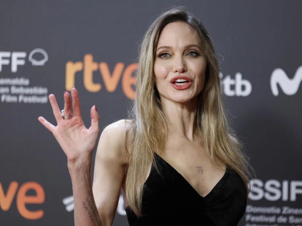 Angelina Jolie: Amo mi país pero no lo reconozco en este momento