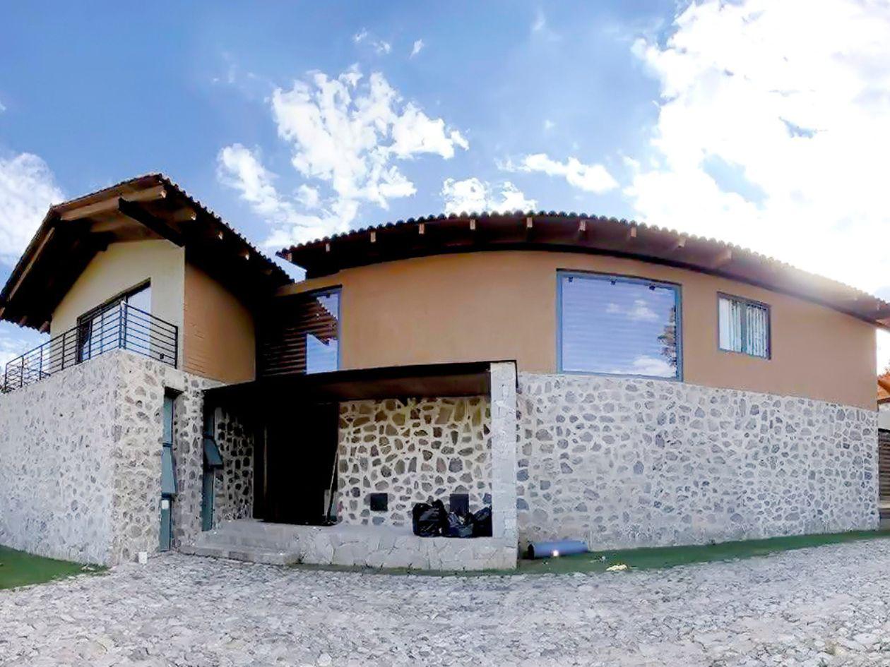 En esta vivienda, localidada en el sur de Jalisco, se refugiaba el Mencho cuando fue localizado y, posteriormente, abatido por los agentes mexicanos.