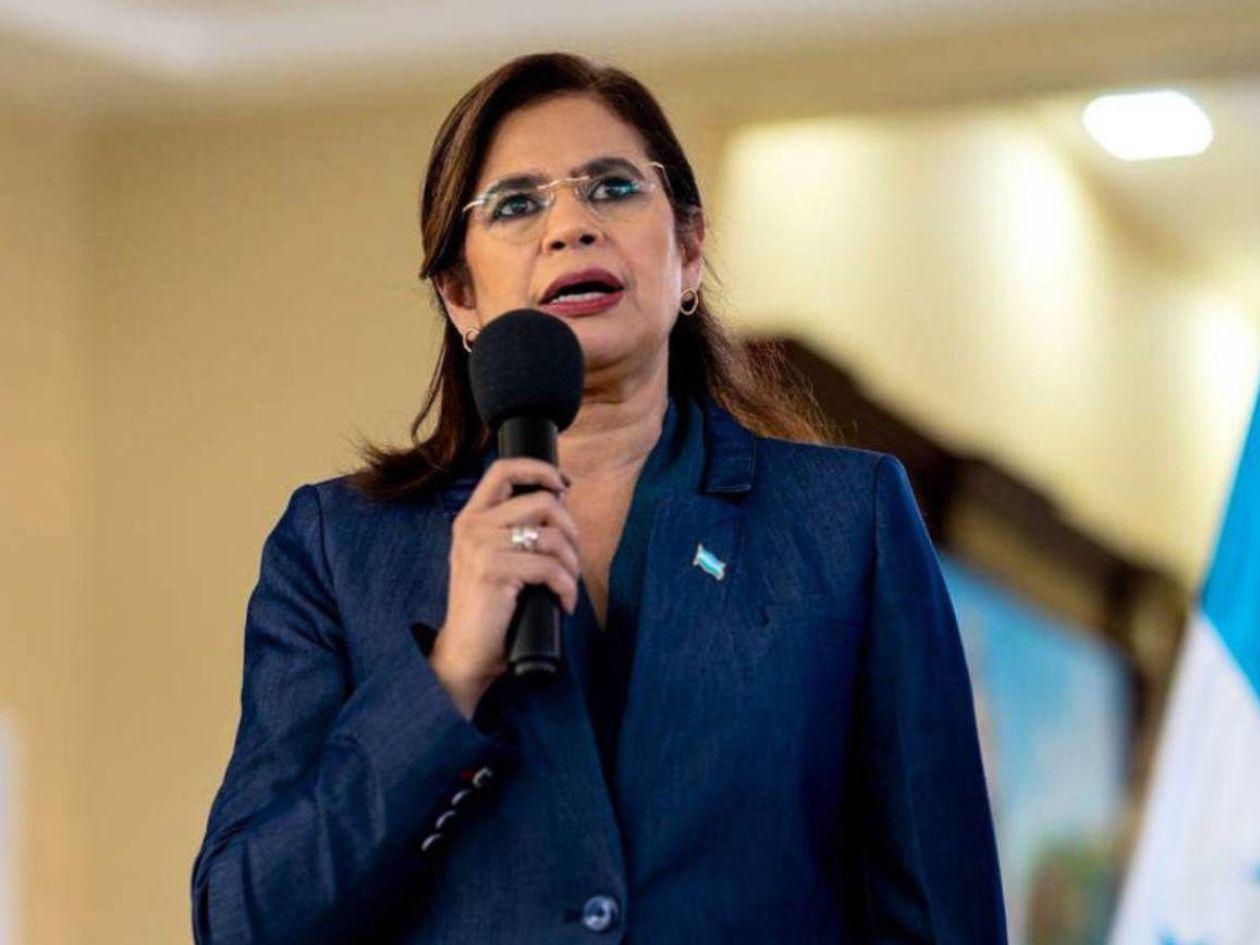 El CNE puede aprobar el TREP por mayoría, según la Ley Electoral