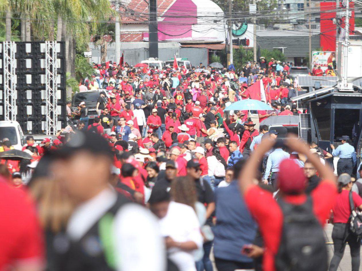 Libre se moviliza en Tegucigalpa por los 16 años del golpe de Estado