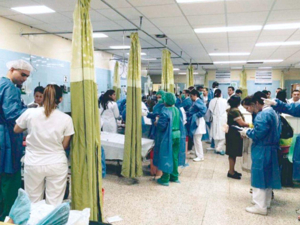 Hospital suspende cirugías de emergencia por falta de ropa quirúrgica