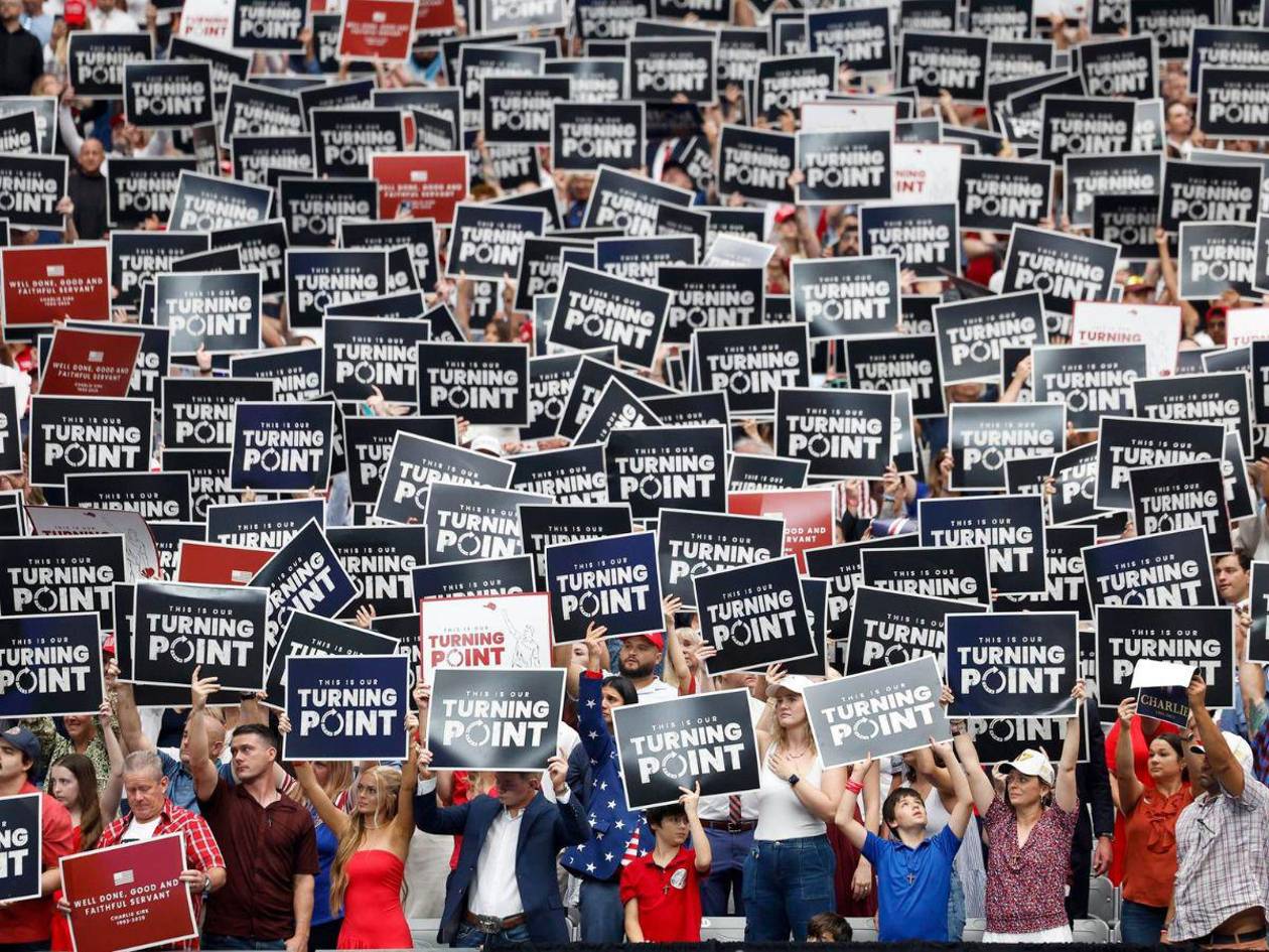 Funeral de Charlie Kirk: Trump llega a Arizona para dar el último adiós a su aliado