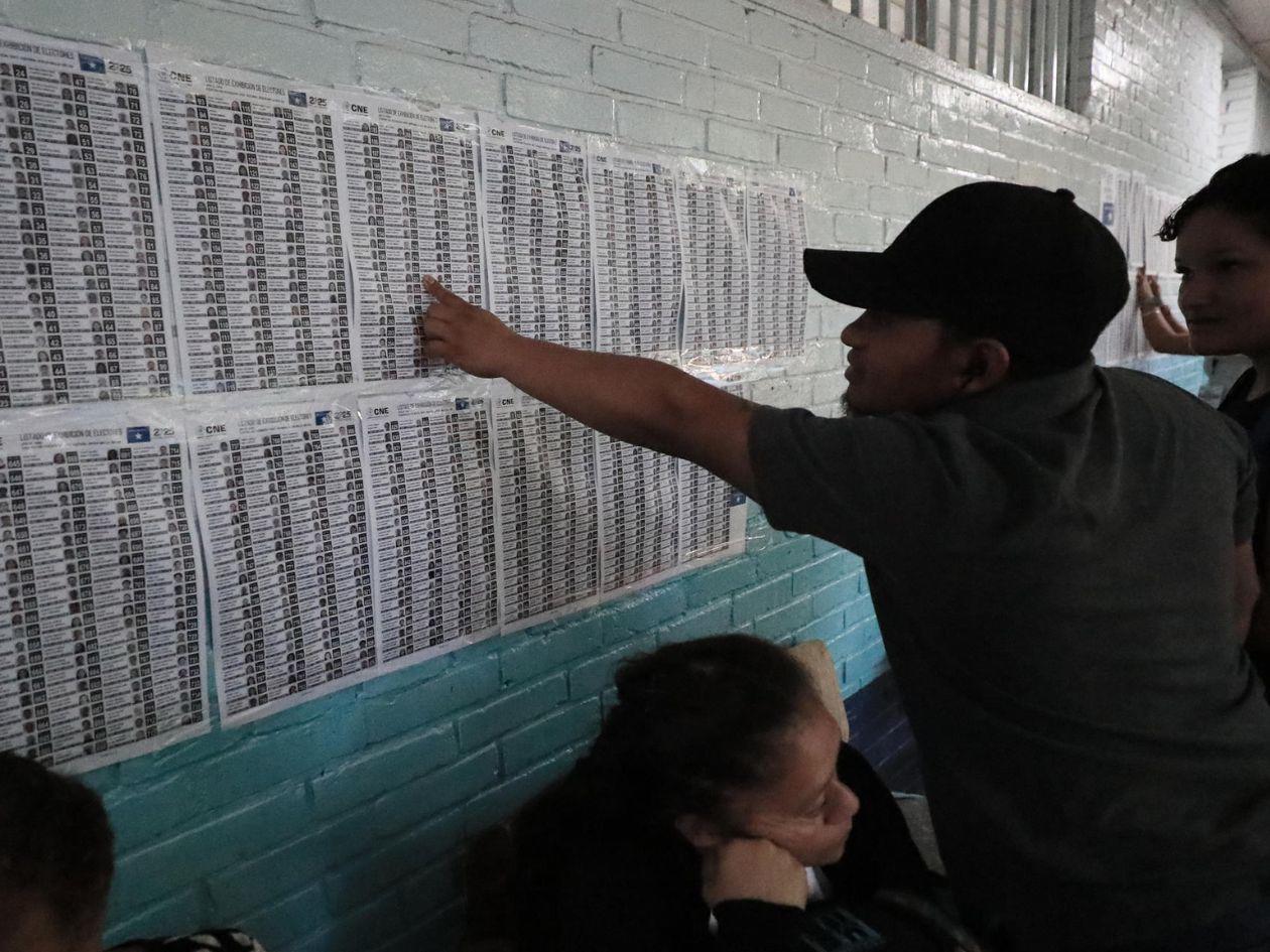 Reacciones de la oposición a retrasos y anomalías en elecciones