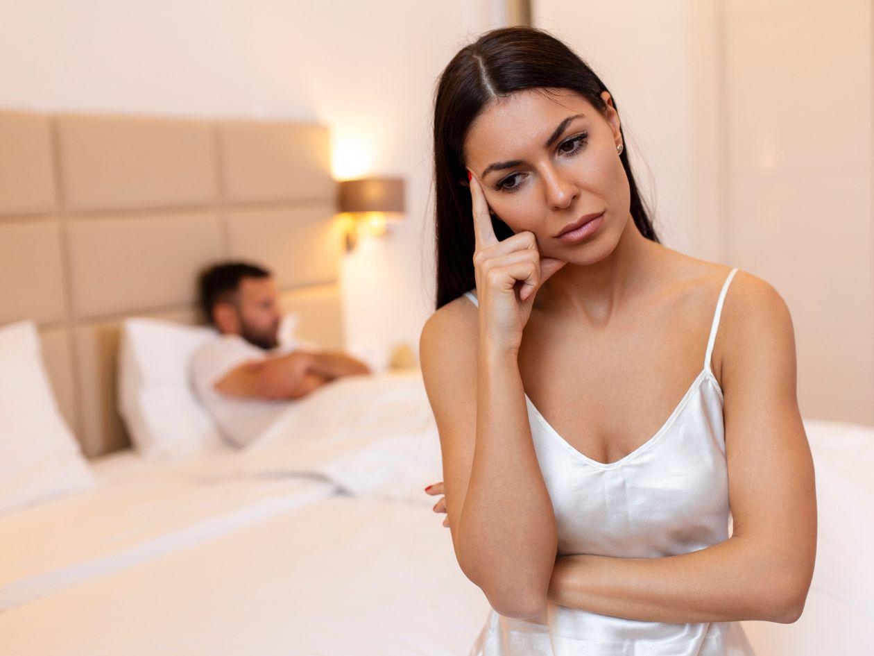 ¿Qué significa soñar que tu pareja te engaña?