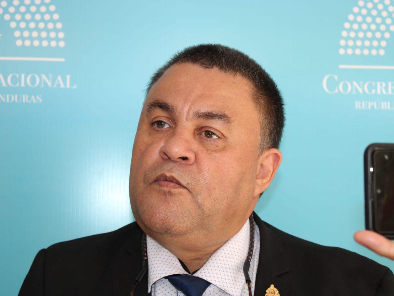 Umaña: “Compras directas han sido un mecanismo bien opaco y corrupto”