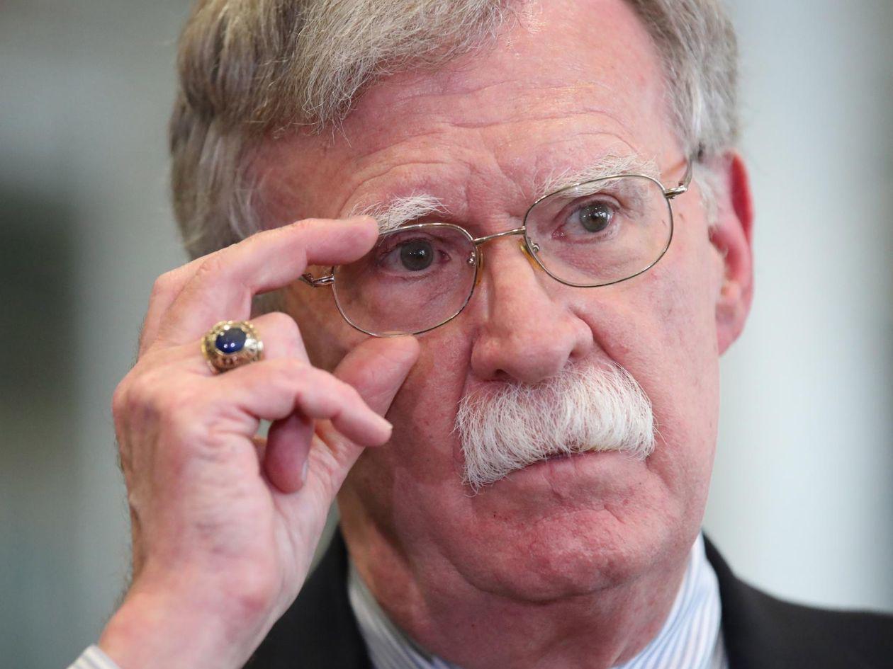 El FBI registra casa de John Bolton, exasesor de seguridad nacional de Trump