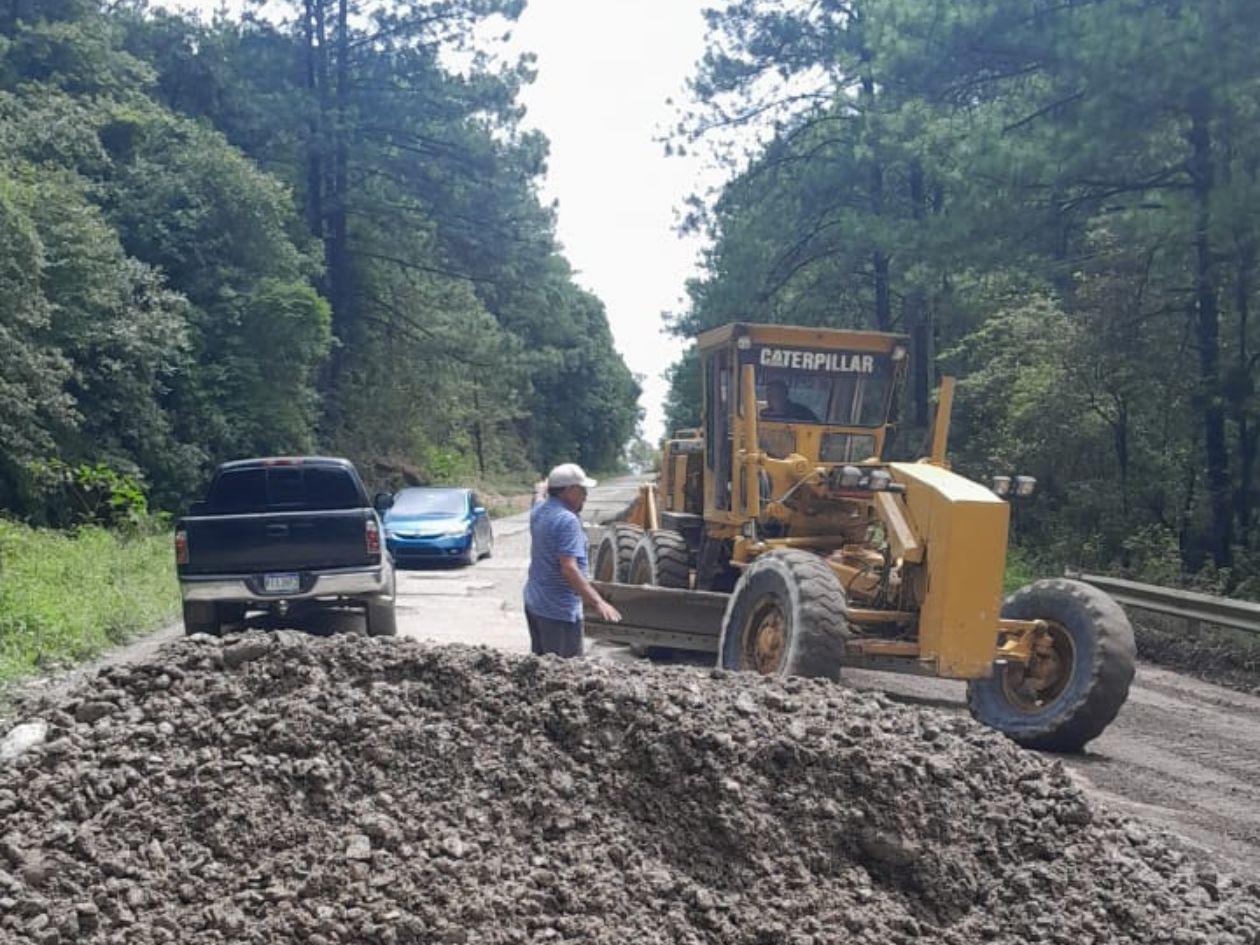 Otra vez paran obras en carretera entre Jesús de Otoro y La Esperanza, Intibucá