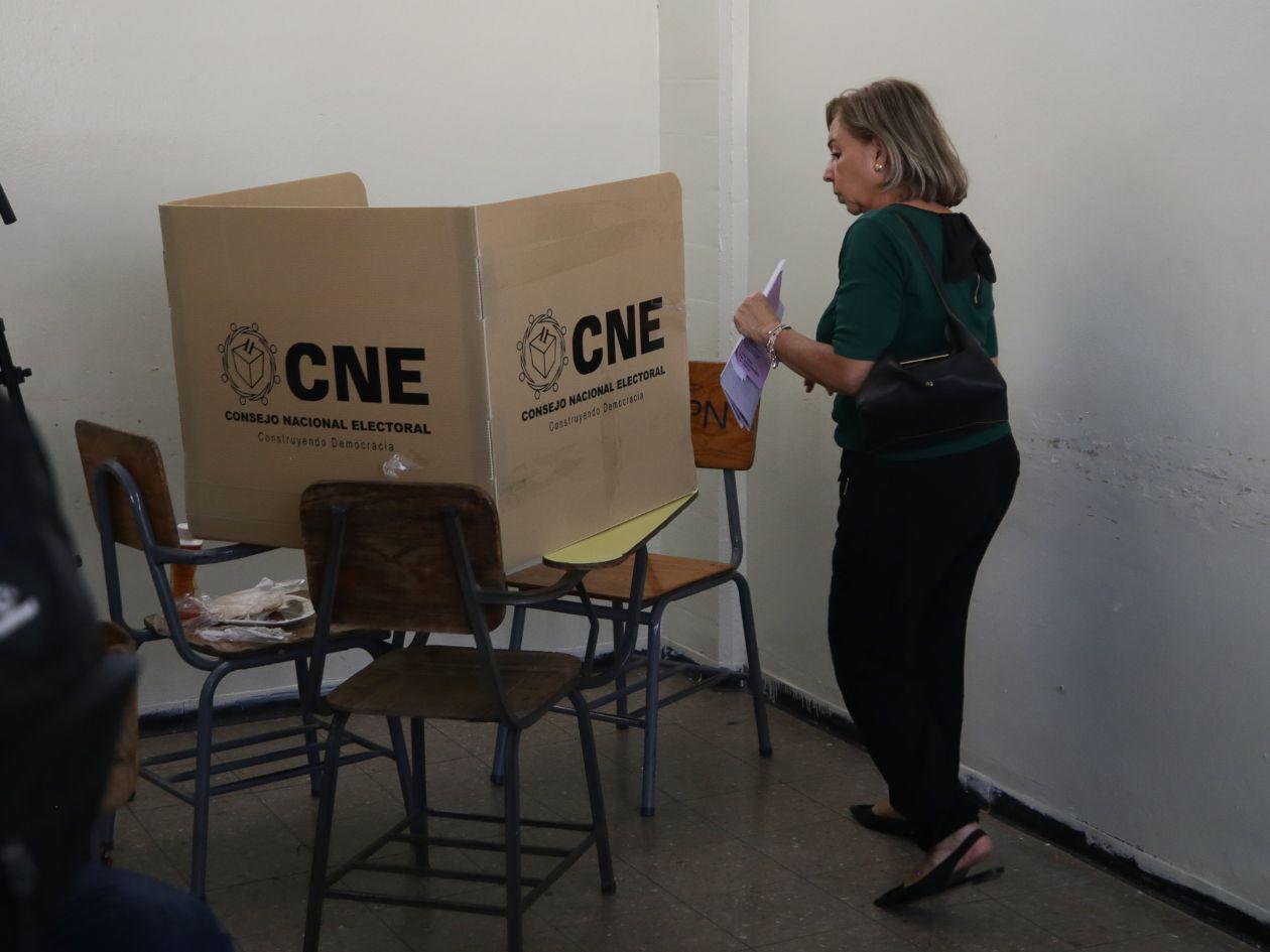 Estados Unidos impulsa ley para vigilar elecciones de Honduras