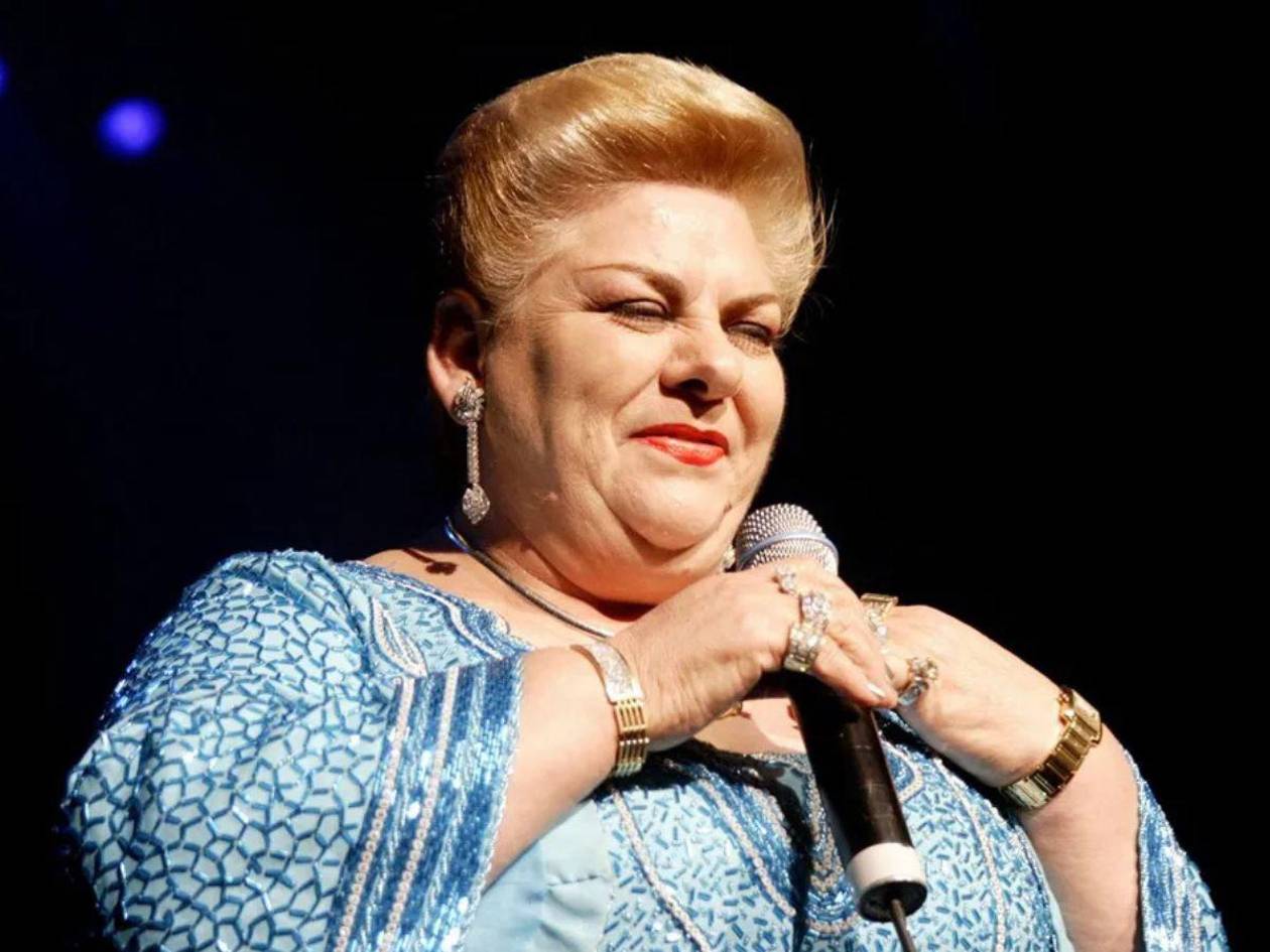 Entregan las cenizas de Paquita la del Barrio
